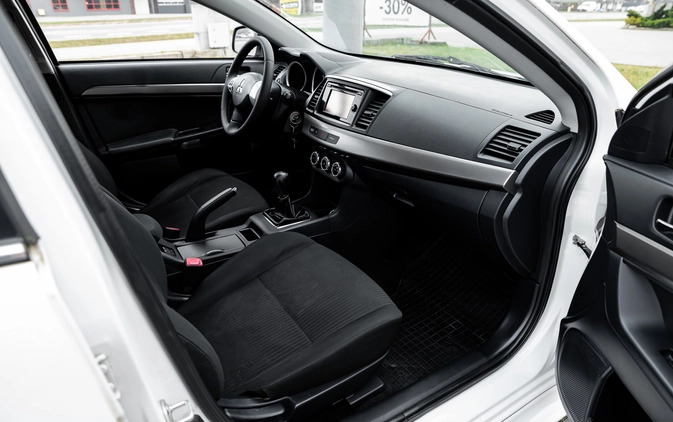 Mitsubishi Lancer cena 32900 przebieg: 150000, rok produkcji 2014 z Radom małe 596